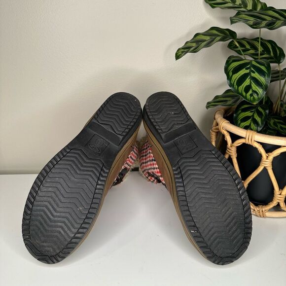 Plaid Faux Fur-Lined Duck Boots Retro Cabin Chic Winter Snow Cozy Cold-Weather 9 - Picture 5 of 14